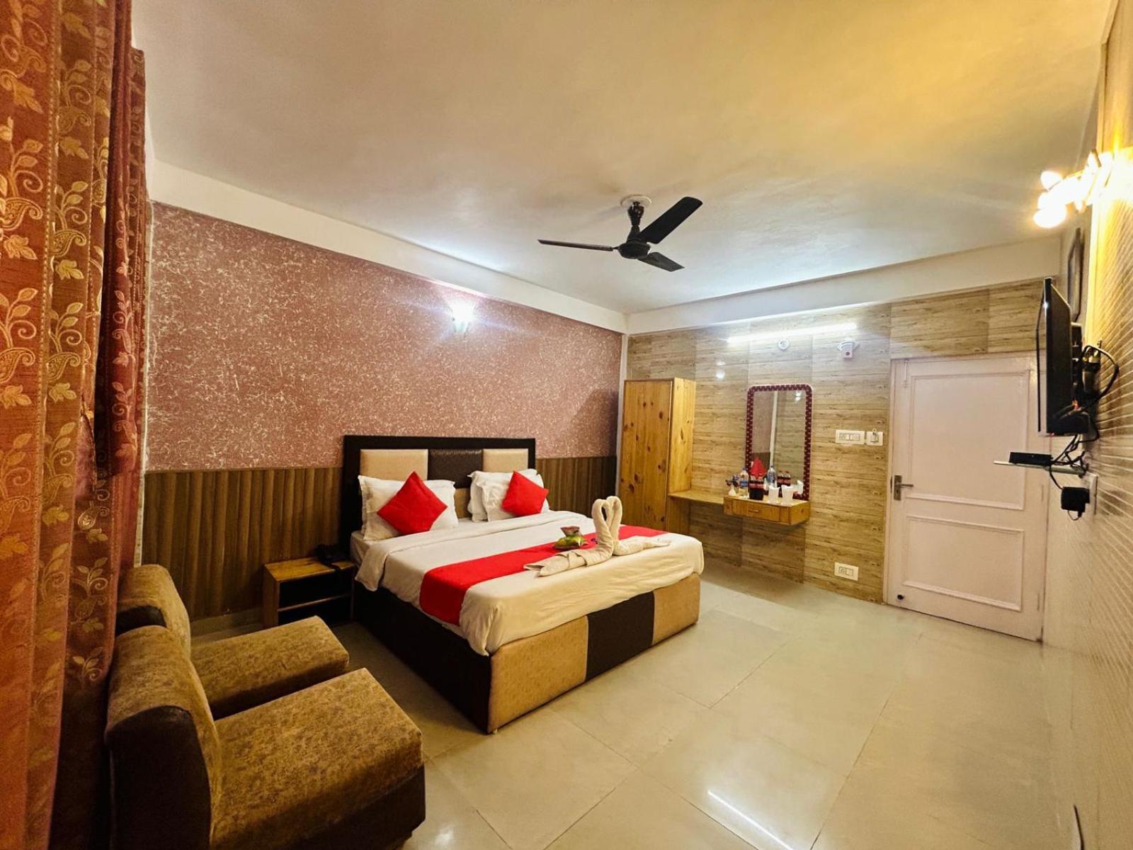 Hotel Terrace View Dalhousie Exterior photo